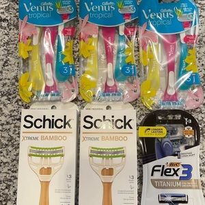 Razor lot - Gillette Venus Schick BIC Disposable Razors NEW Women Men Shaving